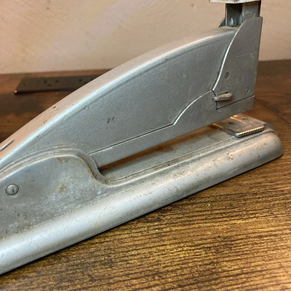 Swingline Speed Stapler 4 Art Deco MCM Made‎ USA Streamline Moderne Industrial